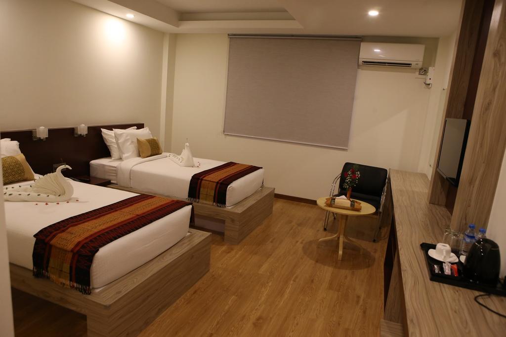 יאנגון Serene Valley Hotel מראה חיצוני תמונה